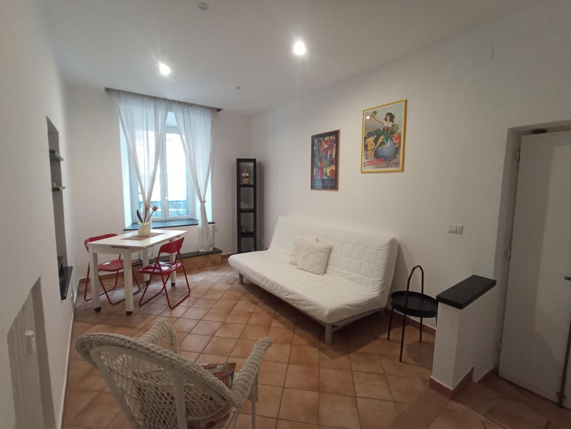 Famy Apartment Rom